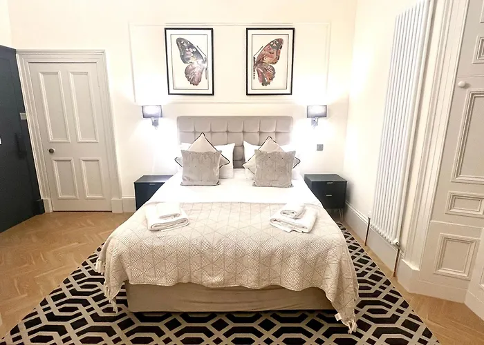 \'Douglas\' In Allandale Aparthotel